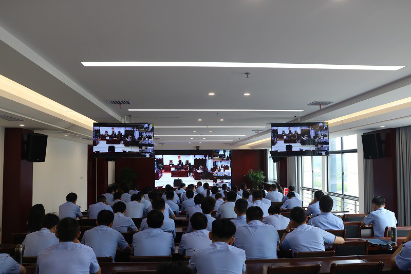 6.市公安局舉辦第二期青年民警警示教育活動(dòng).jpg
